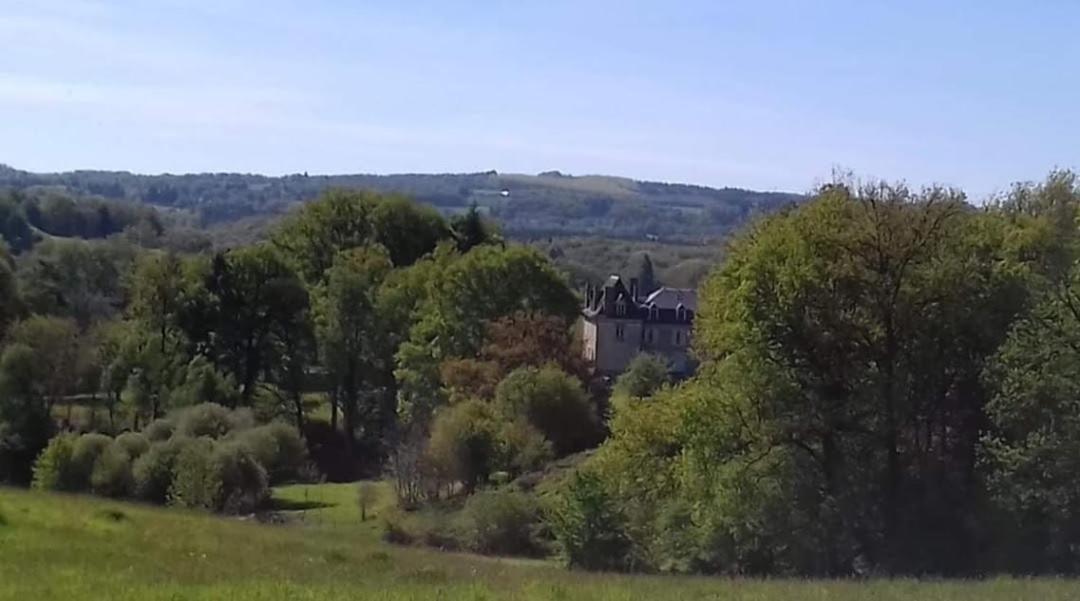 Domaine Du Castellare Bed & Breakfast Le Chalard Exterior photo
